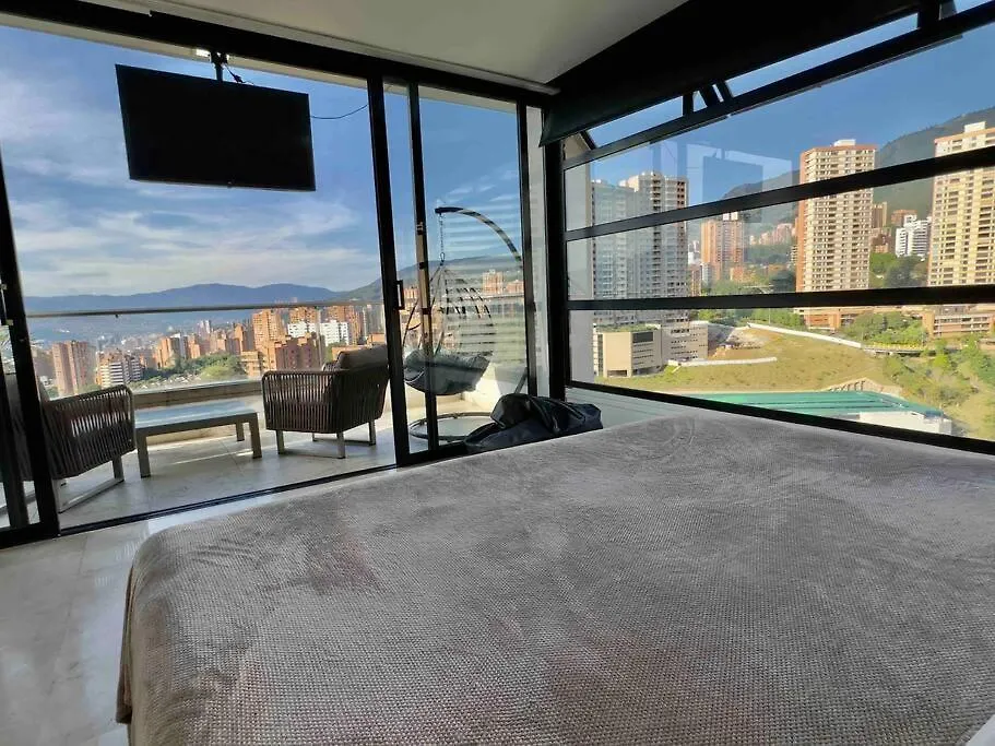 2002 City Skyline View In El Poblado Медельин Апартаменты