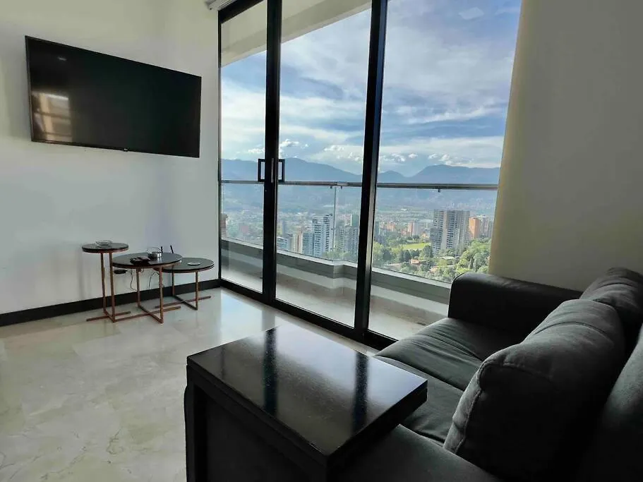 2002 City Skyline View In El Poblado Медельин Апартаменты