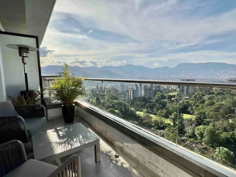 2002 City Skyline View In El Poblado Medellín Apartamento